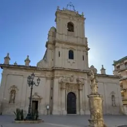Catedral de Avola