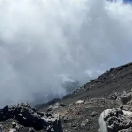 cráter fumarola